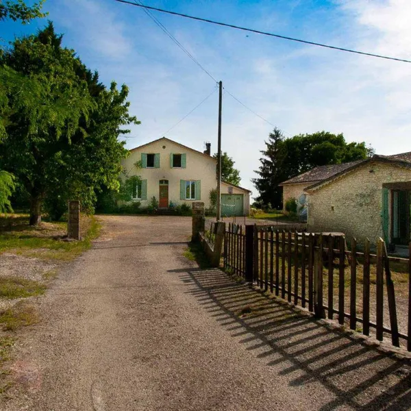 Дом в Nouvelle-Aquitaine, фото 1