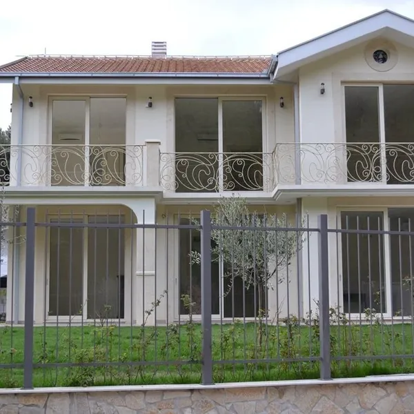 Вилла в Режевичи, фото 1