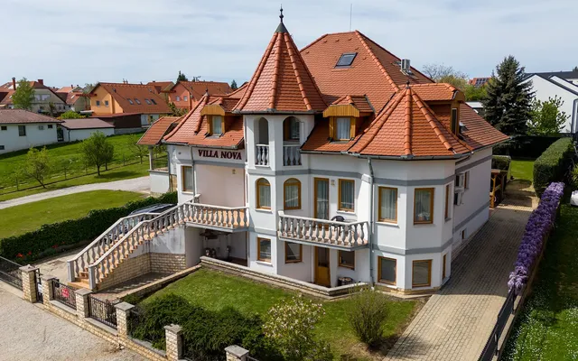 Отель в Хевиз