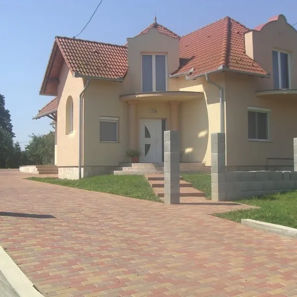 Отдельный дом в Хевиз, фото 1