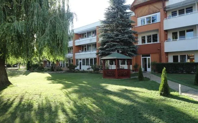 Отель в Залакарош
