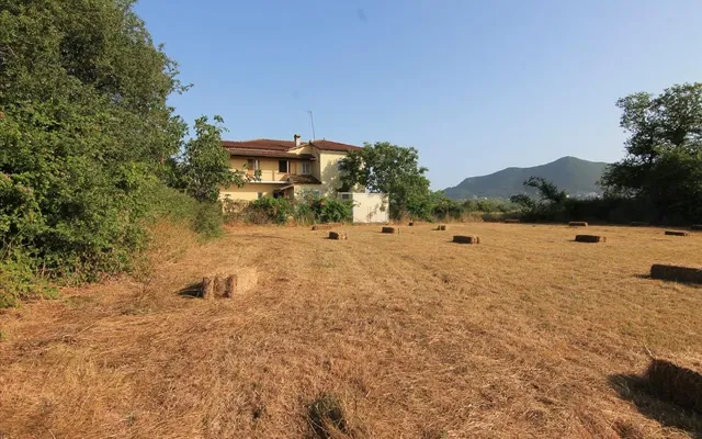 Земельный участок в Corfu