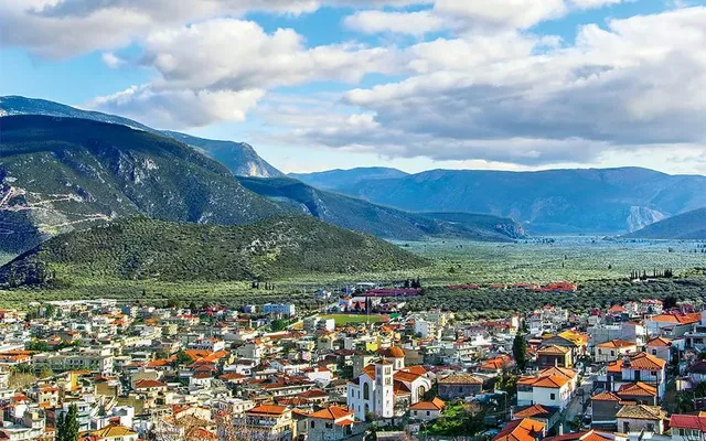 Отдельный дом в Амфиса