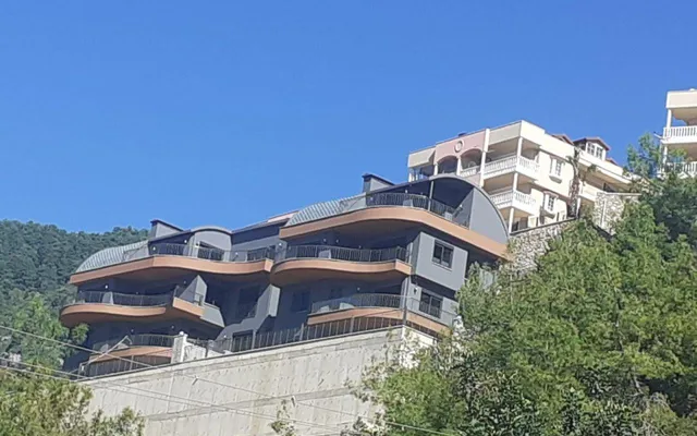Вилла в Бекташ Мах.
