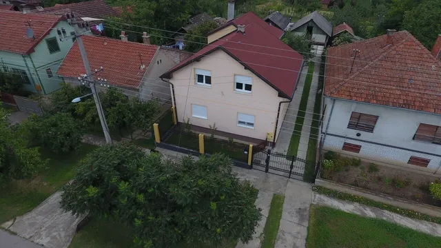 Дом в Футог
