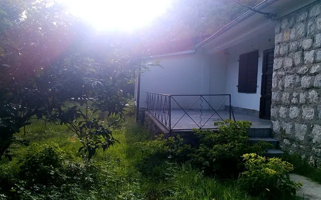 Дом в Ораховац