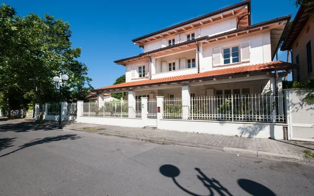 Вилла в Форте-дей-Марми