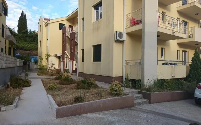 Квартира в Дженовичи