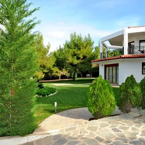 Вилла в Loutraki - Perachora, фото 3