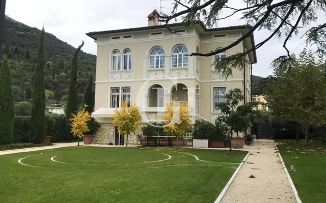 Вилла в Сало
