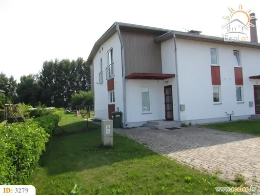 Квартира в Бабит