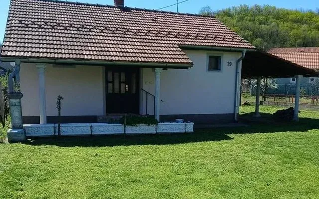 Дом в Сербия