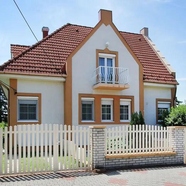 Дом в Кестхей, фото 1