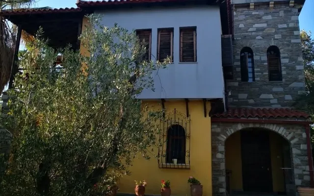 Вилла в Ситониа