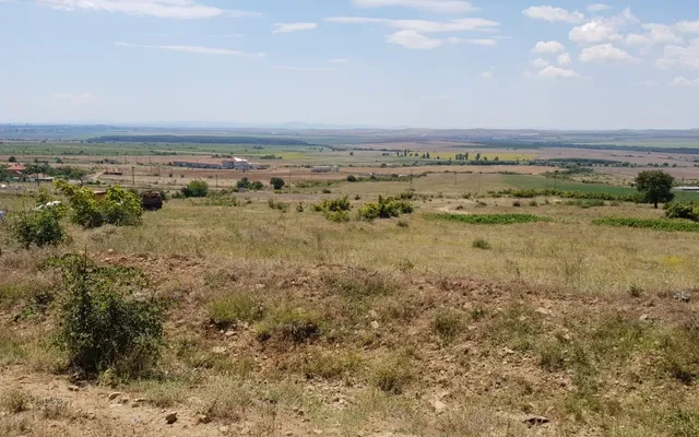 Земельный участок в Кошарица