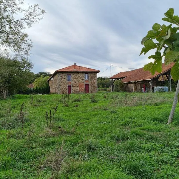 Дом в Nouvelle-Aquitaine, фото 1