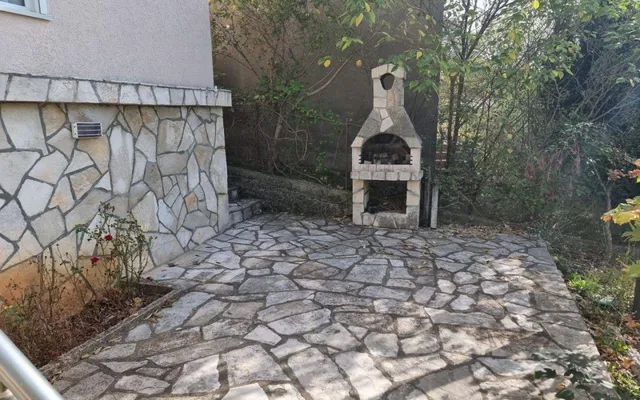 Дом в Черногория