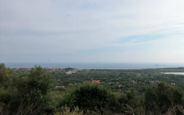 Земельный участок в Corfu
