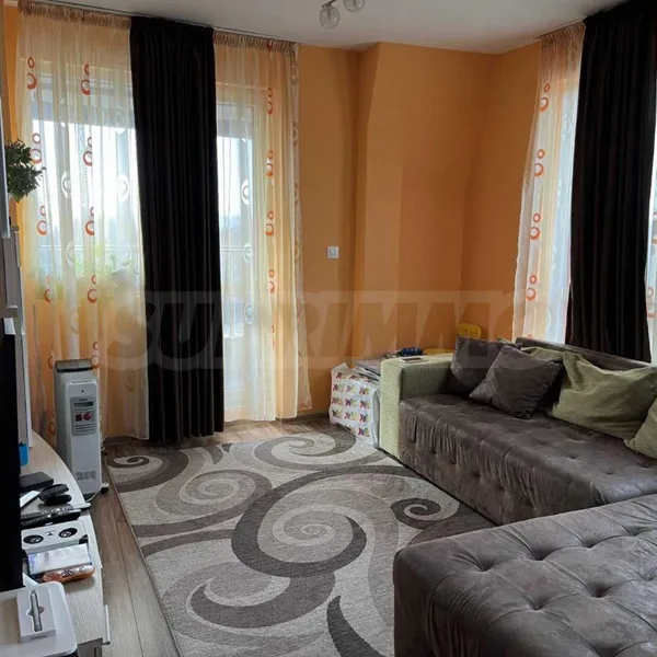 Квартира в 4-тирайон, фото 1