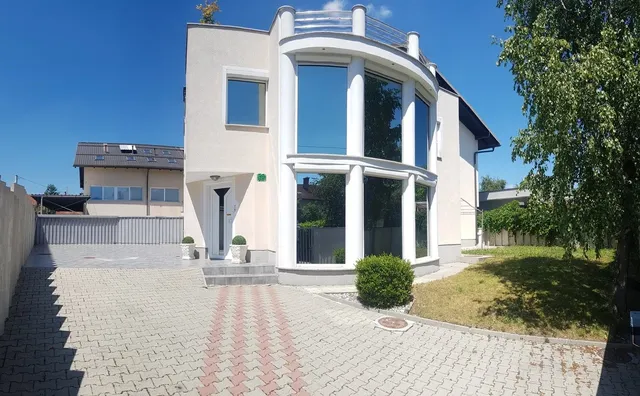 Дуплекс в Любляна