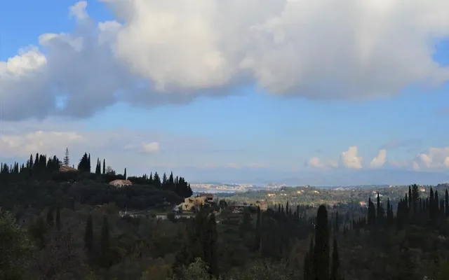 Земельный участок в Corfu