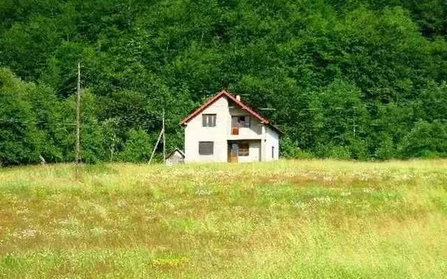 Земельный участок в Колашин