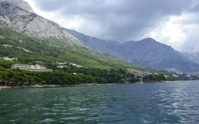 Земельный участок в Макарска