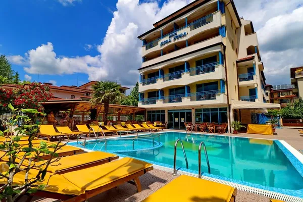 Отель в Солнечный берег