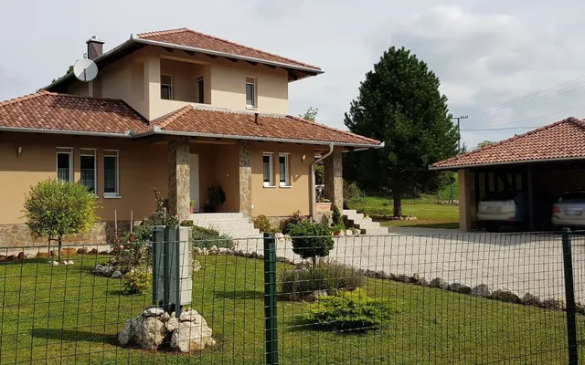 Дом в Черсегтомай