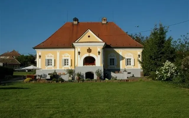 Вилла в Легенд
