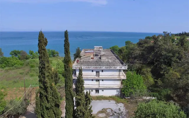 Отель в Κολινδρός
