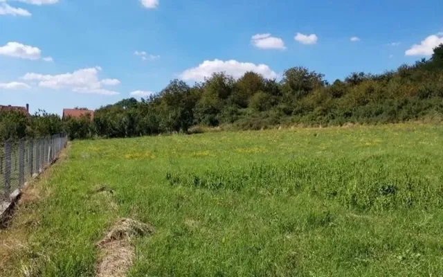 Земельный участок в Белградский