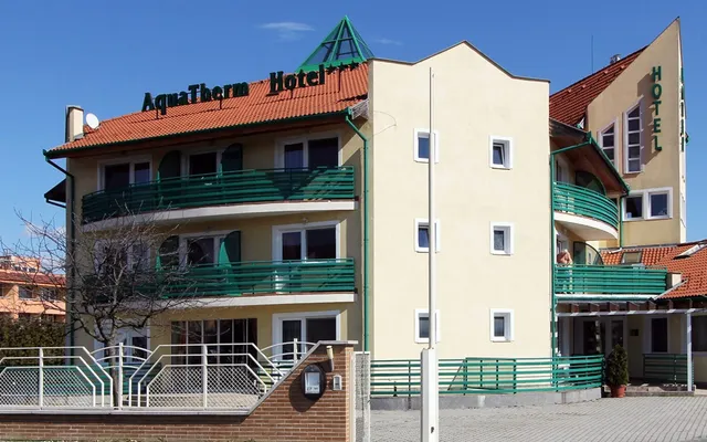 Отель в Залакарош