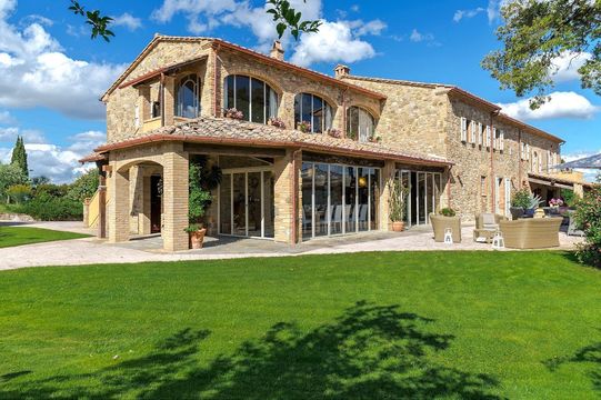 Вилла в Кьянни