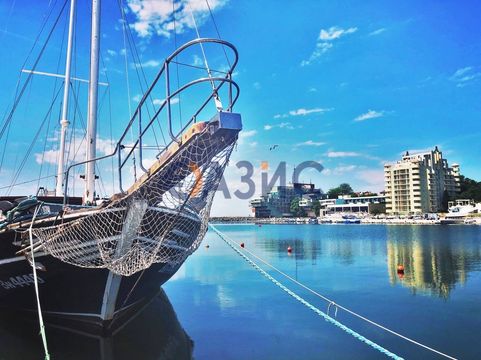 Отель в Поморие