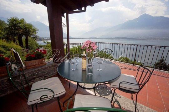 Вилла в Джера-Ларио