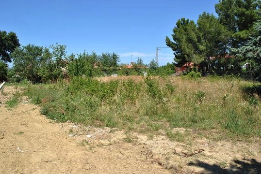 Земельный участок в Коломбан