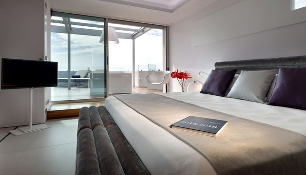 Отель в остров Ибица