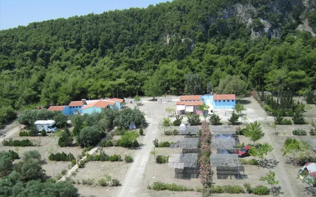 Отель в Эвбея