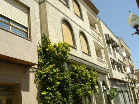 Дом в Альбатера