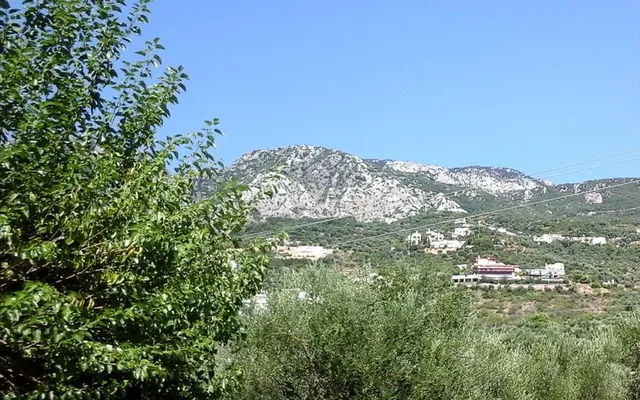 Земельный участок в Каламата
