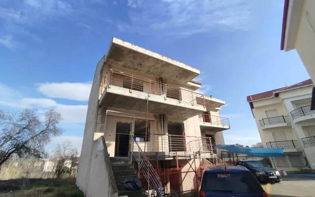 Мезонет в Επανομή