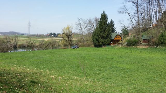 Земельный участок в Карловац