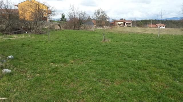 Земельный участок в Сежана