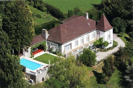 Дом в Лютри