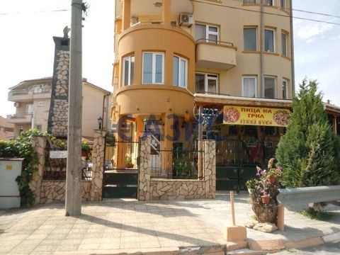 Отель в Равда