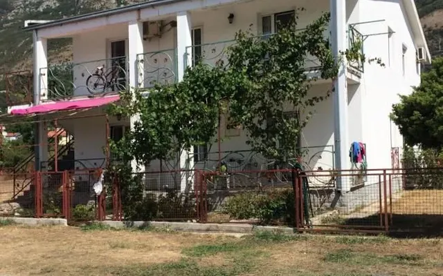Дом в Сутоморе