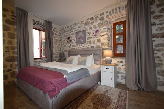 Коммерческая недвижимость в Котор