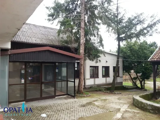 Офис в Загреб