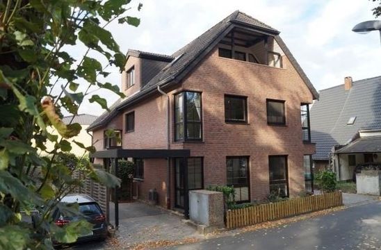 Дом в Дюссельдорф